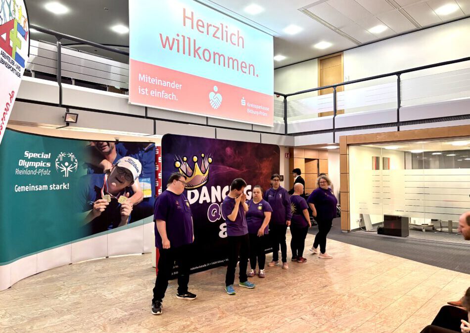 Auftritt der „Dancing Queens and Kings“ für Special Olympics Rheinland-Pfalz